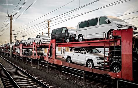 shipping cars by train